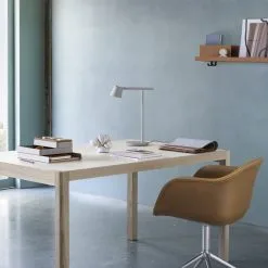 Muuto Lampe De Table Tip -Luminaires boutique 30886 05 02 e9351b343e