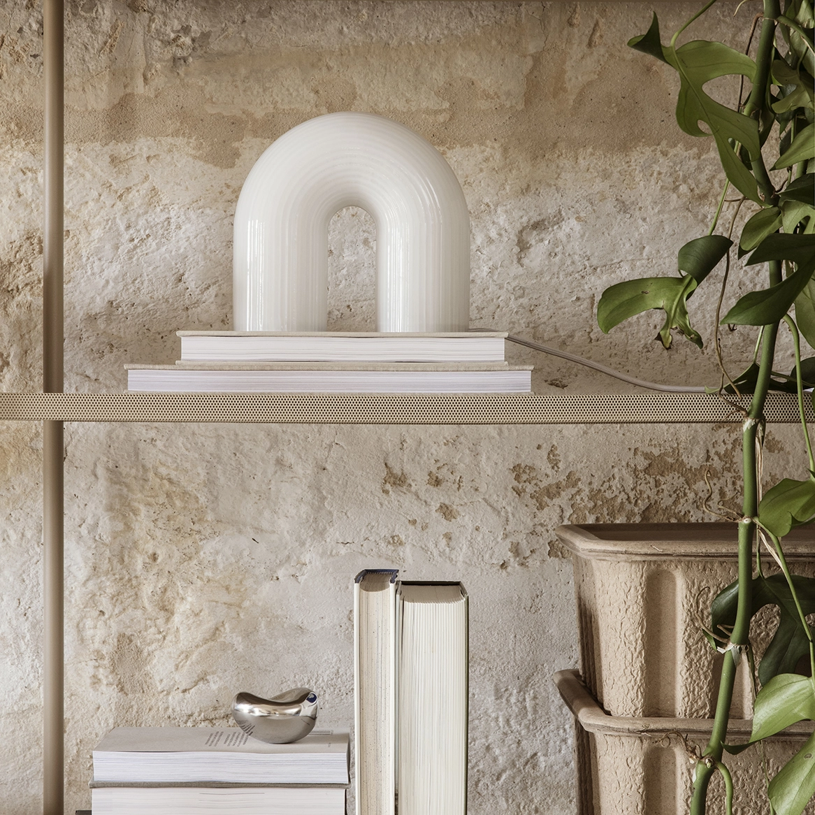 Ferm LIVING Lampe De Table Vuelta 7 Ferm LIVING Lampe De Table Vuelta – Image 5