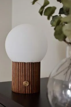 Globen Lighting Lampe De Table Hubble Ø22 Cm -Luminaires boutique 502525 01 11 EnvironmentImage 911ee21af0