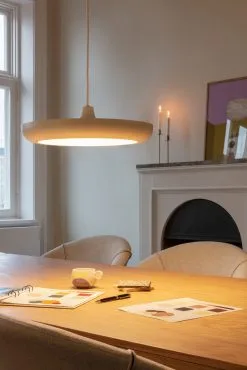 Umage Lampe Cassini Blanc -Luminaires boutique 511240 01 3 EnvironmentImage 103d21fa40